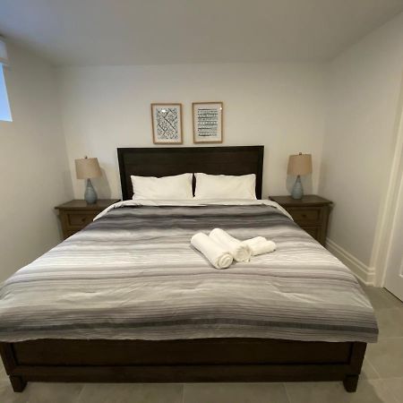 Yorkmills And Bayview !B Spacious And Stylish Private Bdr With Shared Bathroom Toronto Exteriör bild