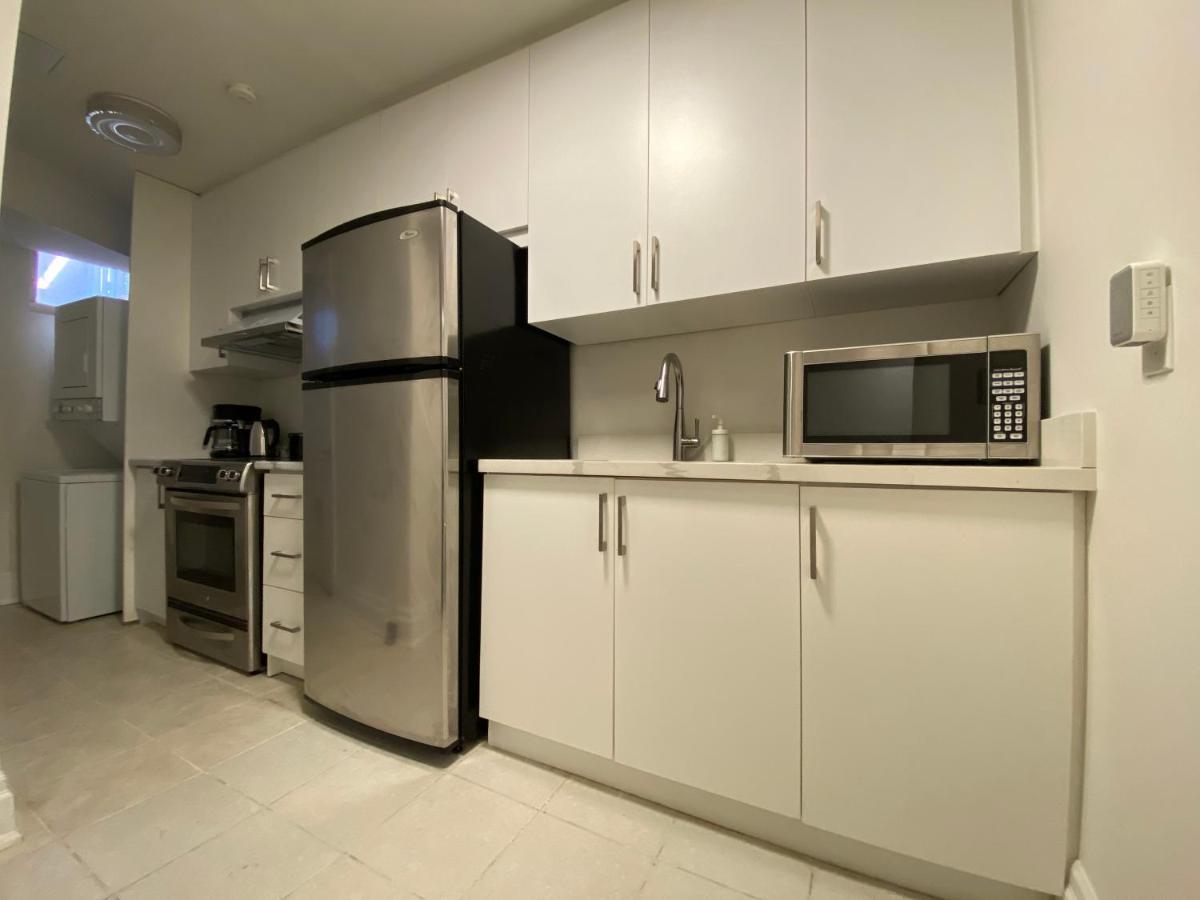 Yorkmills And Bayview !B Spacious And Stylish Private Bdr With Shared Bathroom Toronto Exteriör bild